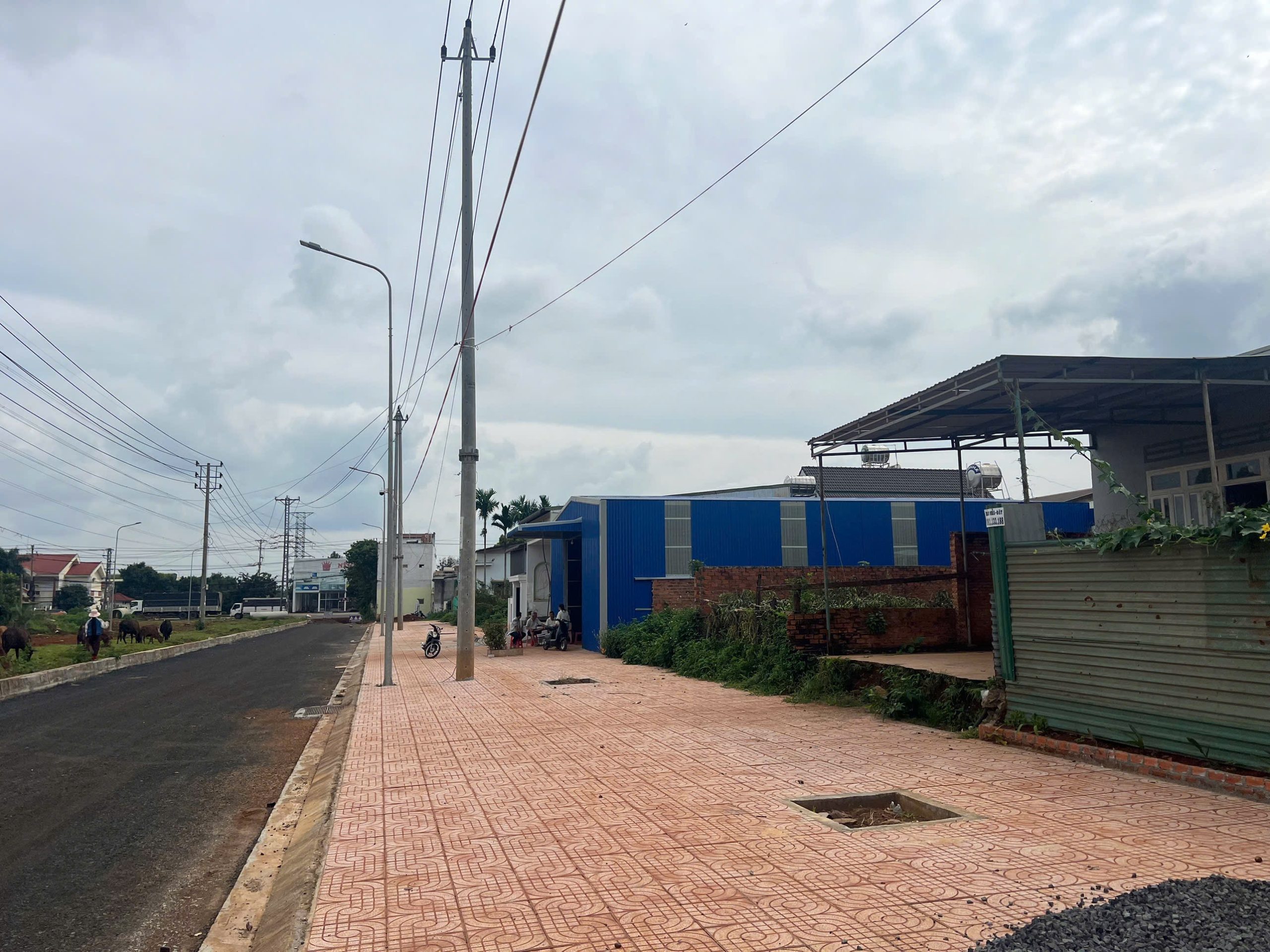 Đất đấu giá TDP12 tặng kèm nhà c4